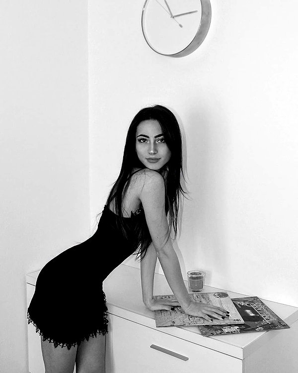 la.vica_ instagram image archive image