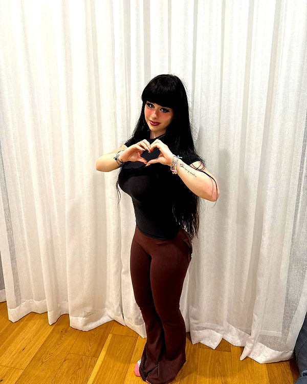 laararosebackup instagram image archive image