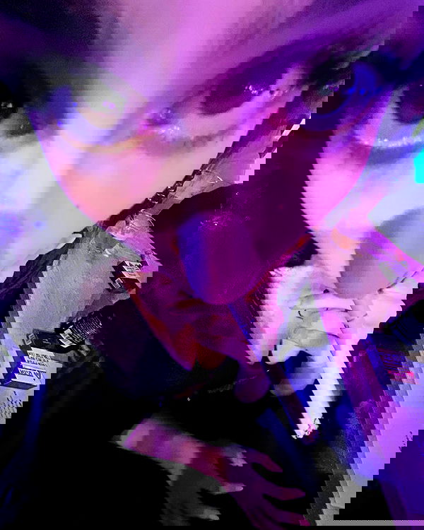 laluzone laluzone archive image