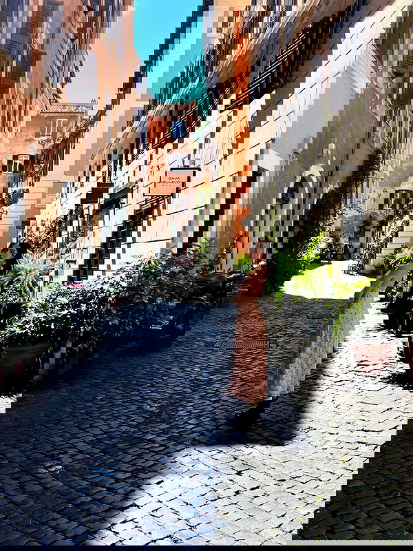 laluzone laluzone archive image