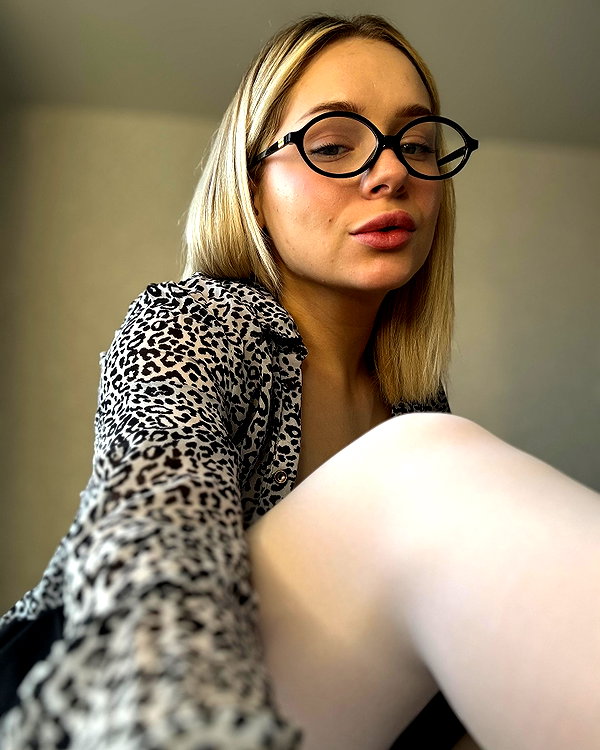 lana_kitten__ lana_kitten__ archive image