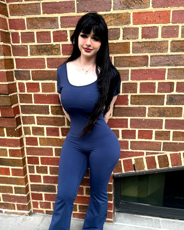 lara.roseb instagram image archive image
