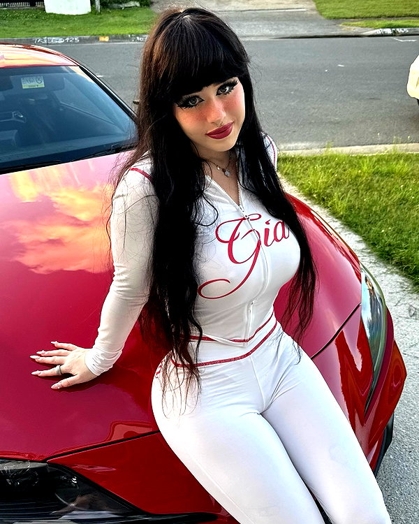 lara.roseb instagram image archive image