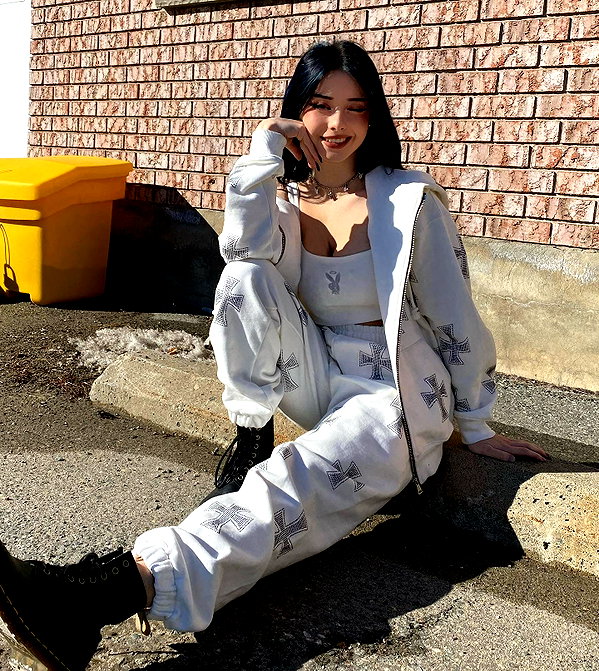 laurenxburch instagram image archive image