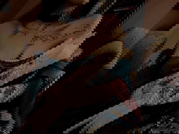 laurinchhhe image ~ Altpins