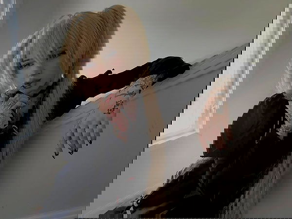 laurinchhhe image ~ Altpins