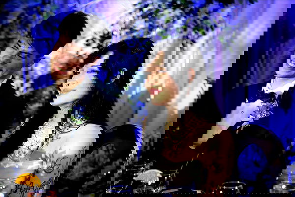 laurinchhhe image ~ Altpins