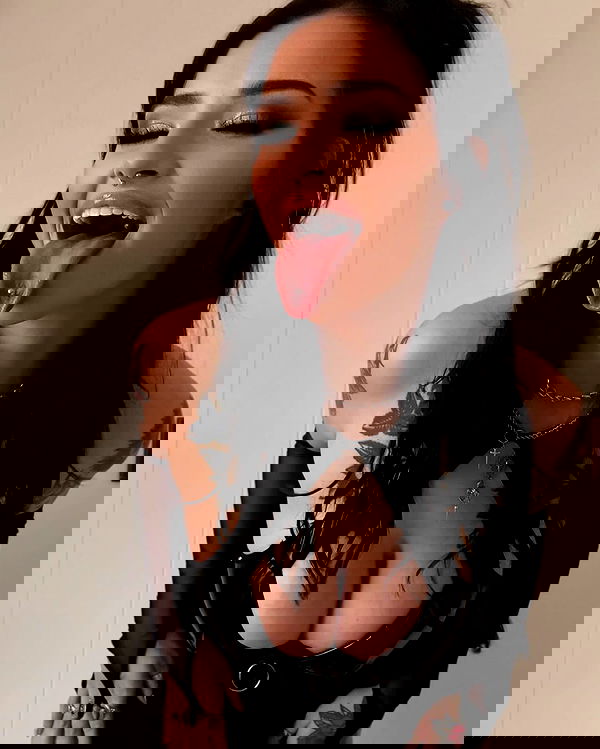 laylafleet1 laylafleet1 archive image