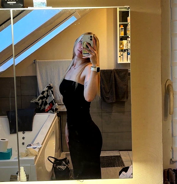 lea_61119 instagram image archive image