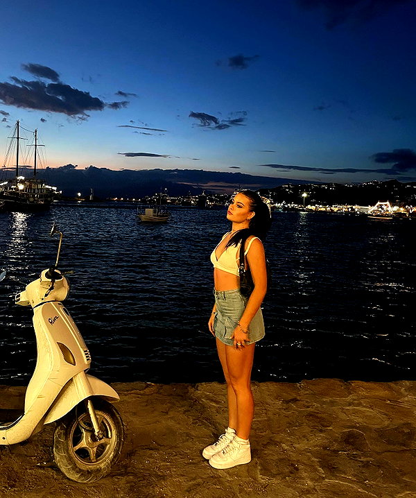 leelafleck instagram image archive image