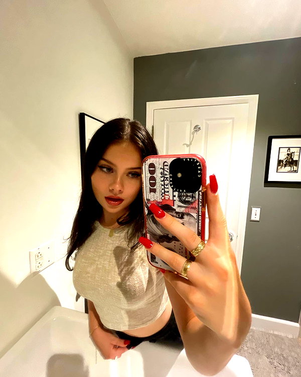 leelafleck instagram image archive image