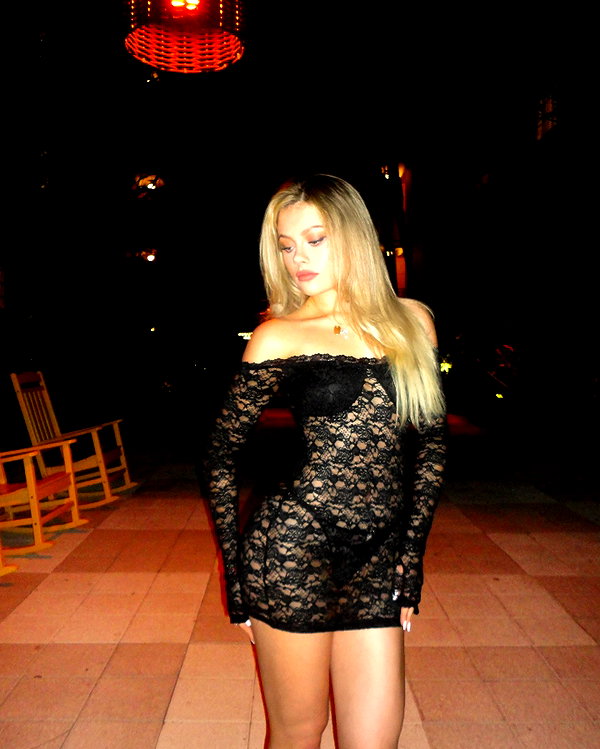 leelafleck instagram image archive image