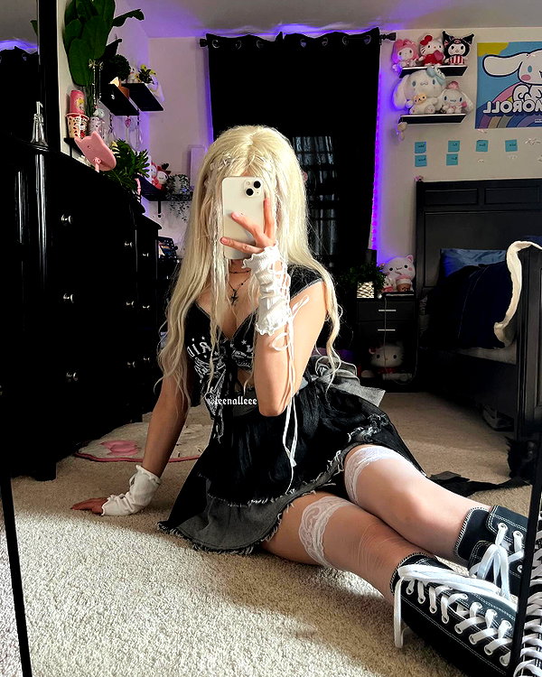 leenalleee instagram image archive image