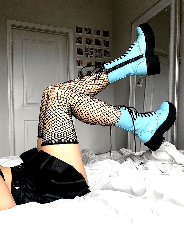 lena_kitsune instagram image archive image