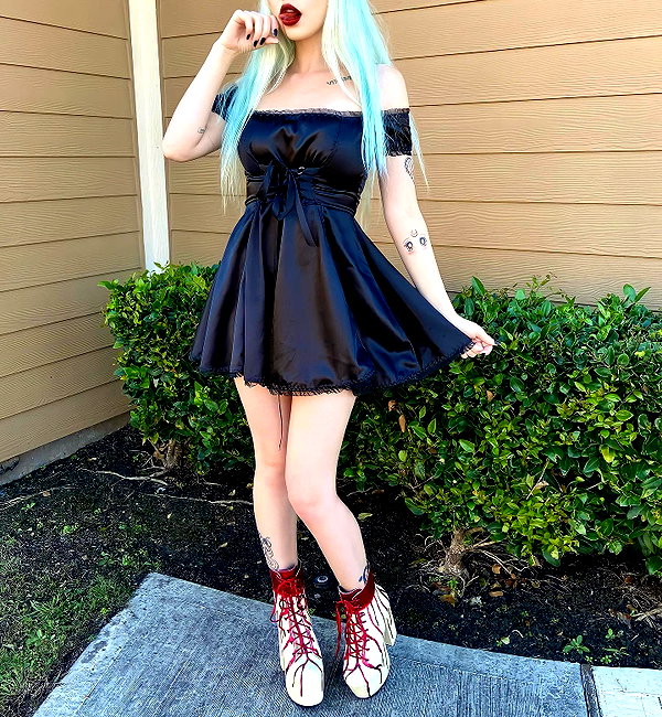 lena_kitsune instagram image archive image