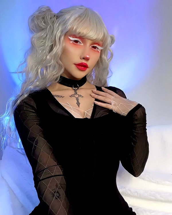 lena_kitsune instagram image archive image