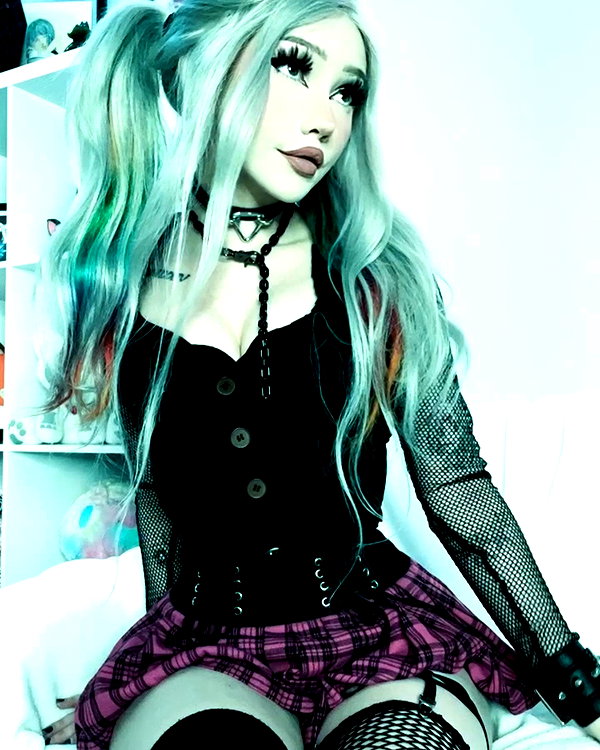 lena_kitsune instagram image archive image