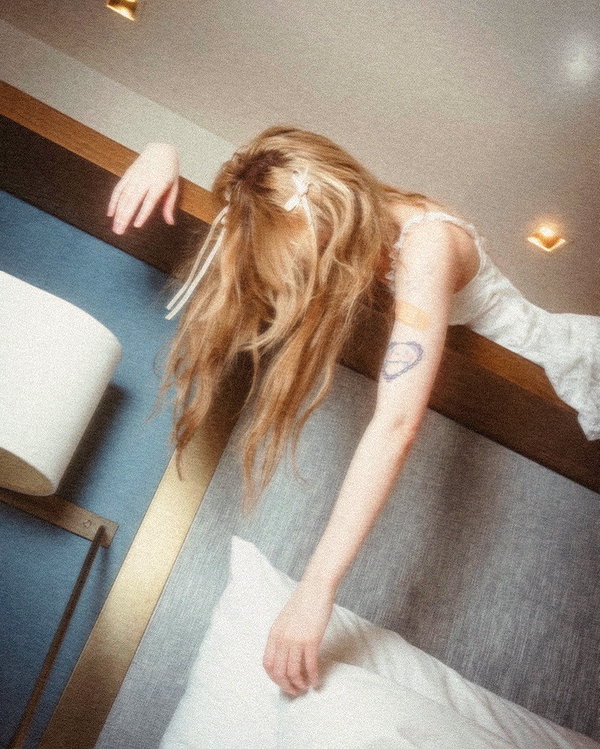 lena_kitsune instagram image archive image
