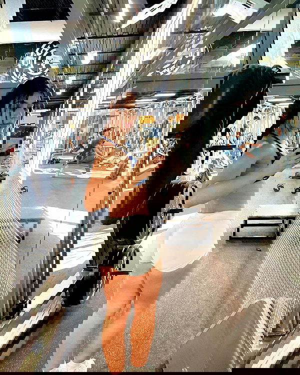 lesliem4rtinez lesliem4rtinez archive image