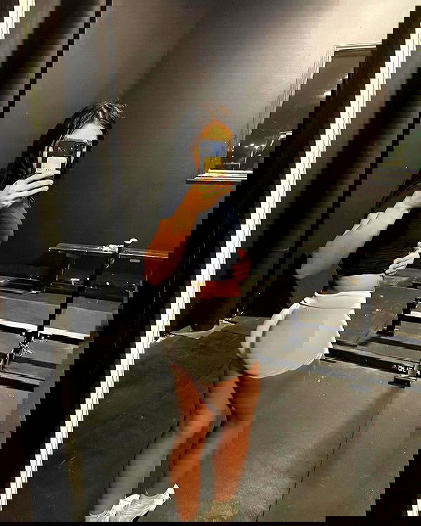 lesliem4rtinez lesliem4rtinez archive image