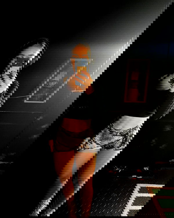 lesliem4rtinez lesliem4rtinez archive image