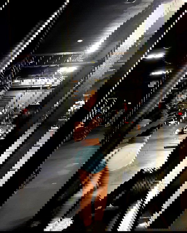 lesliem4rtinez lesliem4rtinez archive image