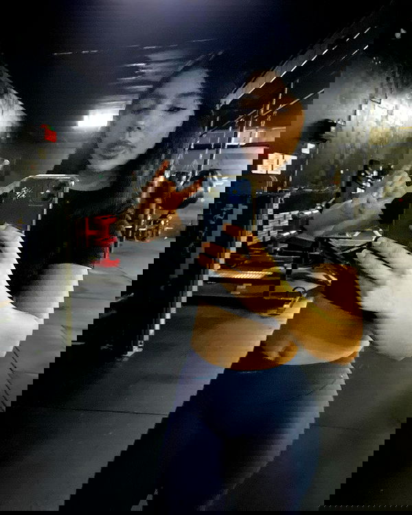 lesliem4rtinez lesliem4rtinez archive image