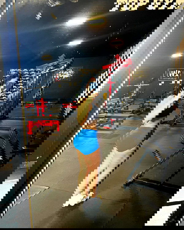 lesliem4rtinez lesliem4rtinez archive image