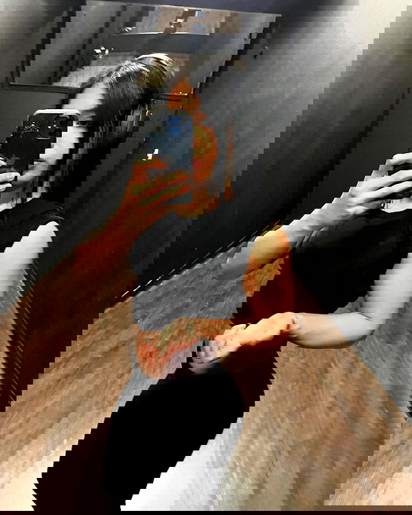 lesliem4rtinez lesliem4rtinez archive image