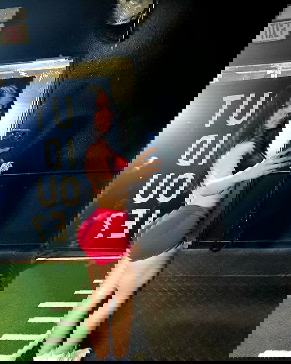 lesliem4rtinez lesliem4rtinez archive image