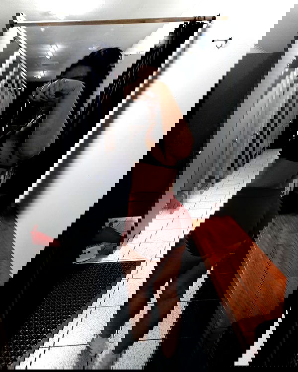 lesliem4rtinez lesliem4rtinez archive image