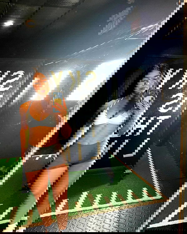 lesliem4rtinez lesliem4rtinez archive image