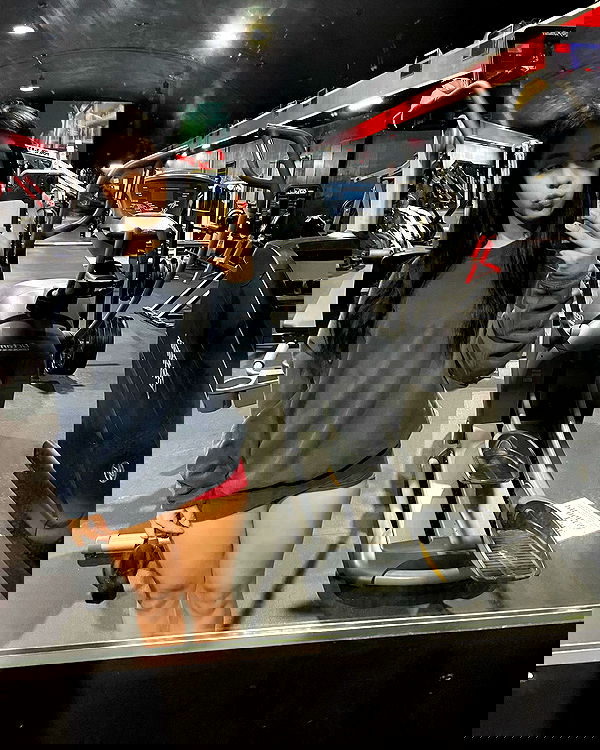 lesliem4rtinez lesliem4rtinez archive image