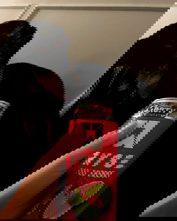 lesliem4rtinez lesliem4rtinez archive image