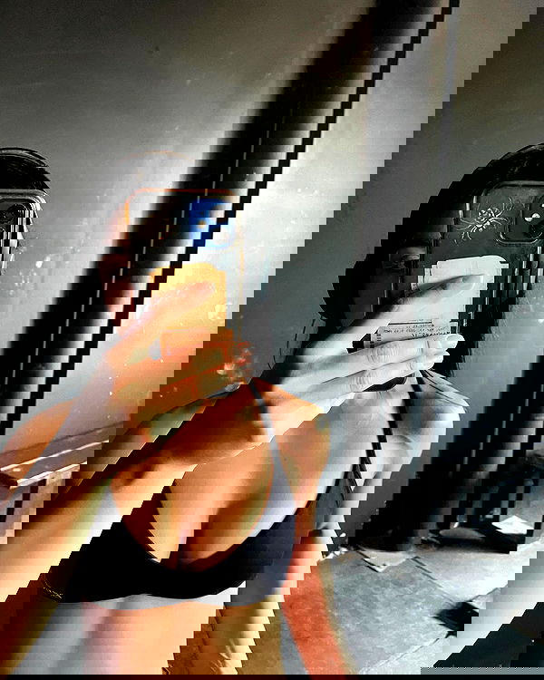 lesliem4rtinez lesliem4rtinez archive image