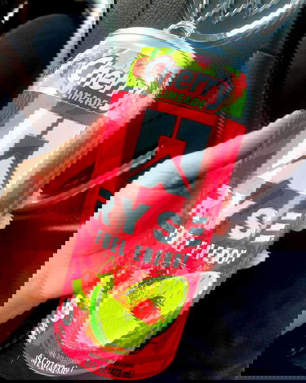 lesliem4rtinez lesliem4rtinez archive image