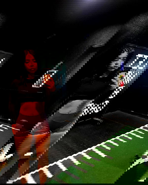 lesliem4rtinez lesliem4rtinez archive image