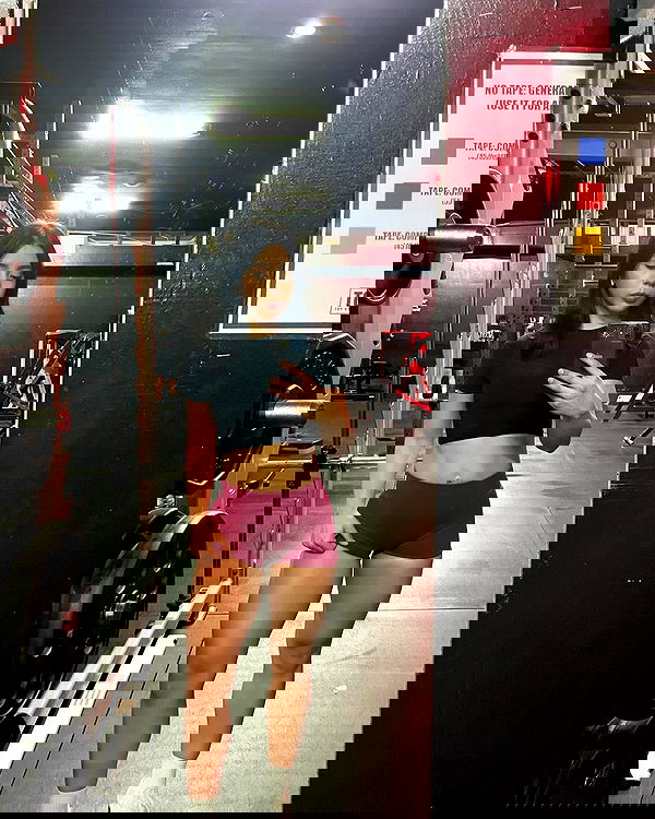 lesliem4rtinez lesliem4rtinez archive image