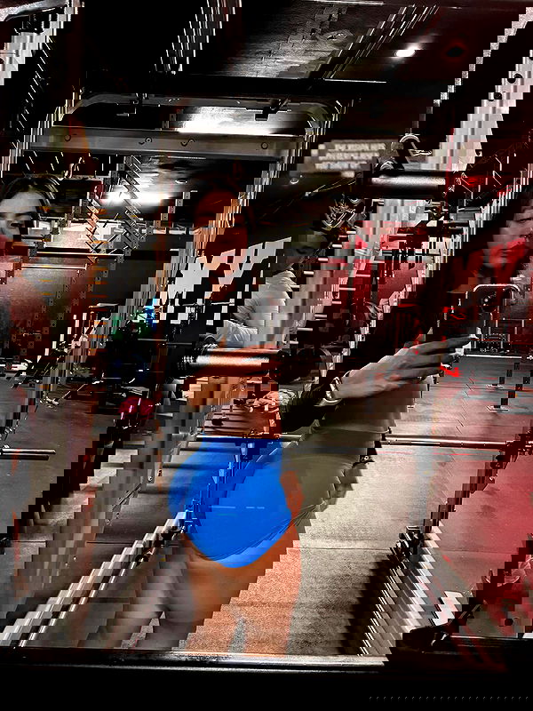 lesliem4rtinez lesliem4rtinez archive image