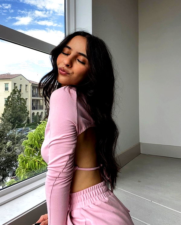 lesliemariemoreno instagram image archive image