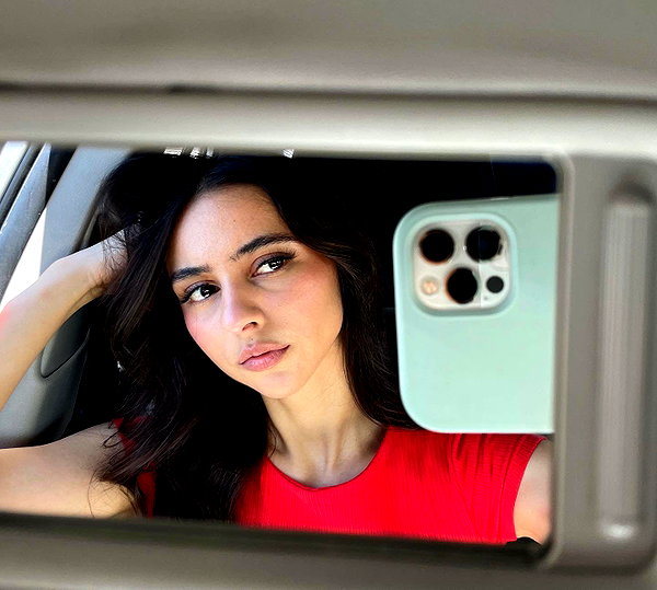 lesliemariemoreno instagram image archive image