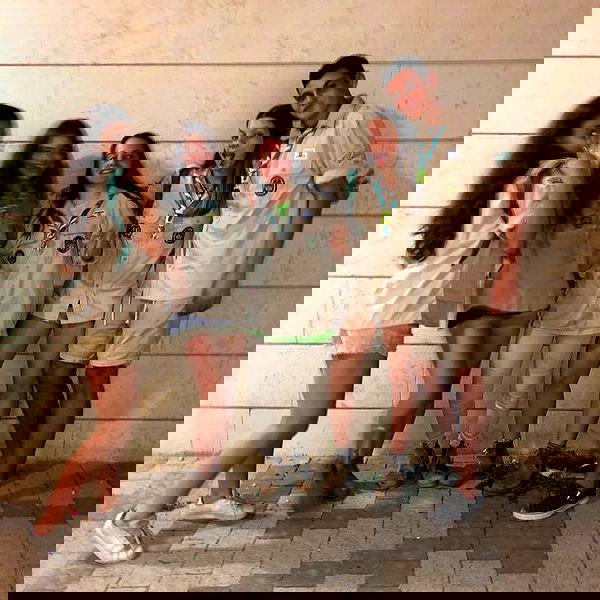 lia_abramovich image ~ Altpins