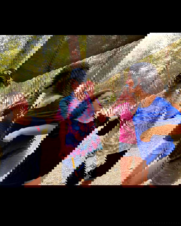 lia_abramovich image ~ Altpins