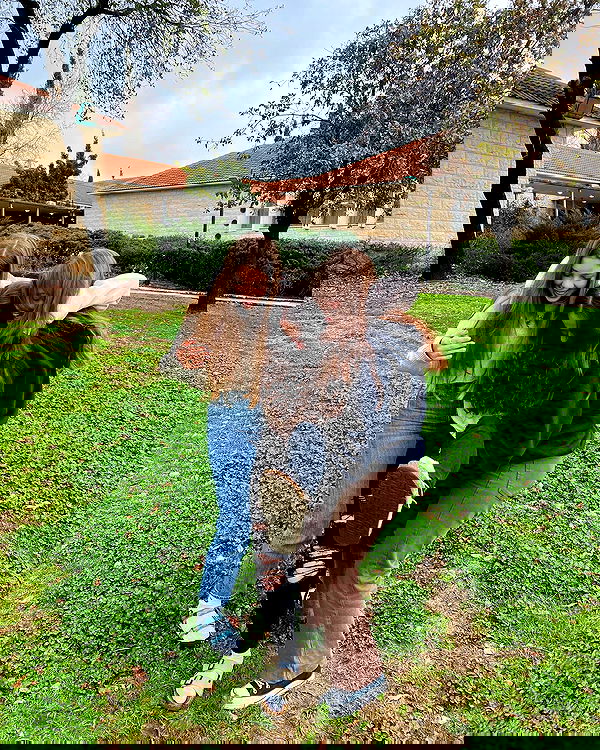 lia_abramovich image ~ Altpins