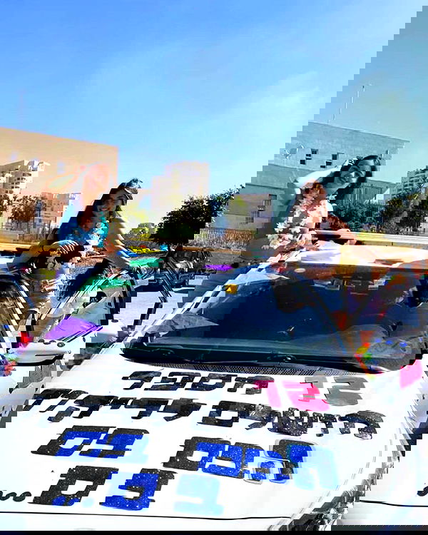 lia_abramovich image ~ Altpins