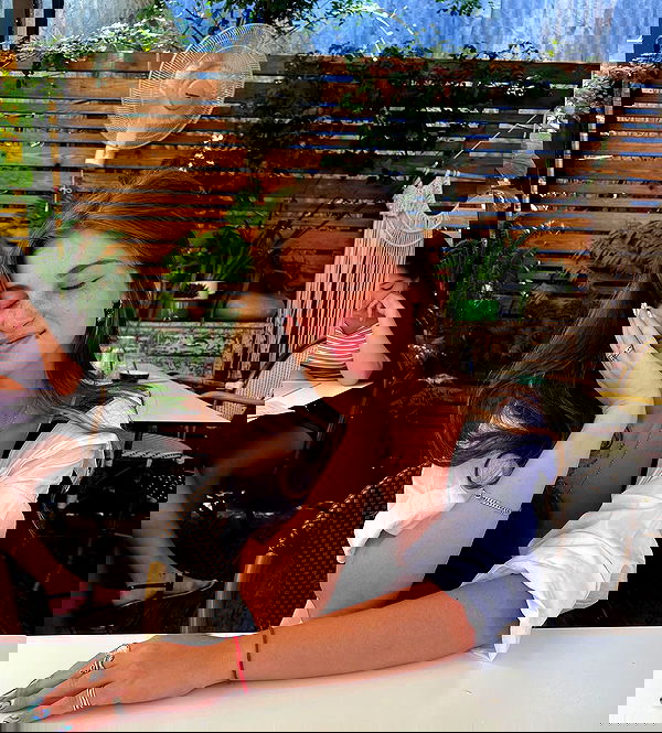 lia_abramovich image ~ Altpins