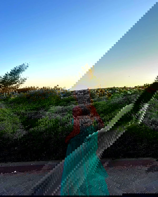 lia_abramovich image ~ Altpins