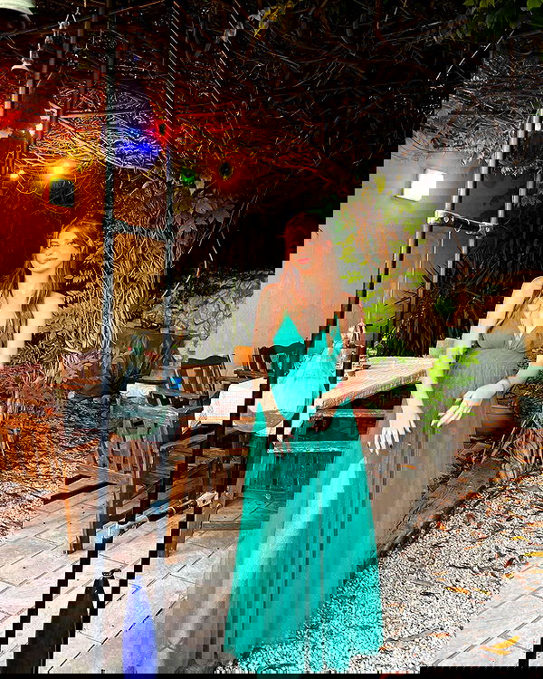 lia_abramovich image ~ Altpins