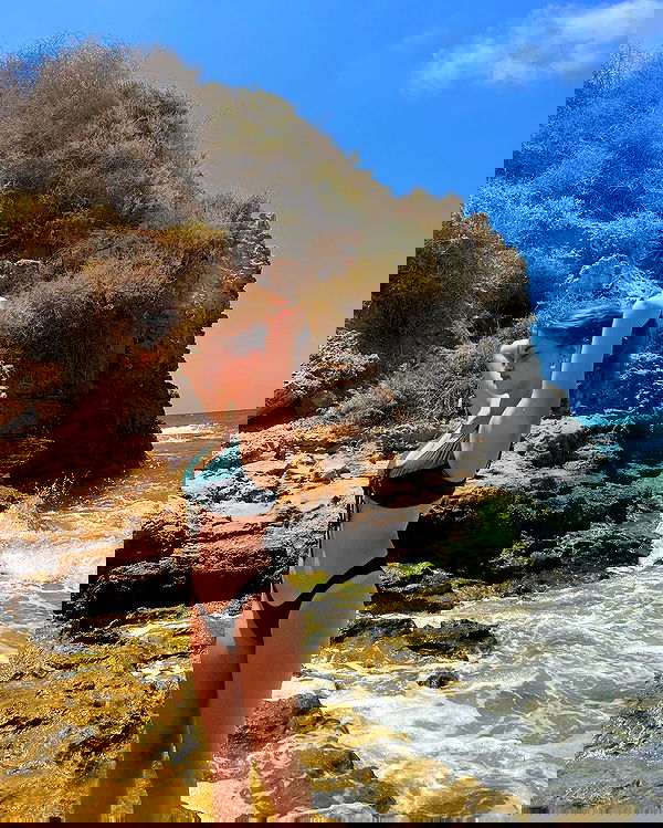 lia_abramovich image ~ Altpins