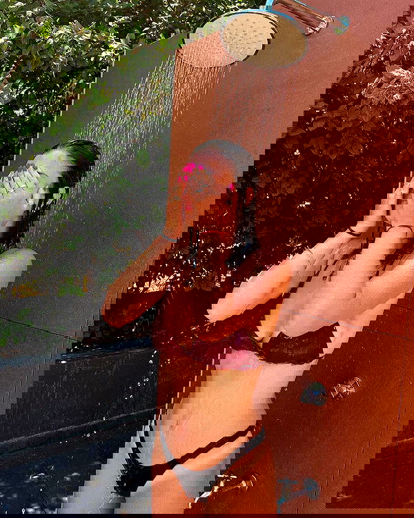 lia_abramovich image ~ Altpins